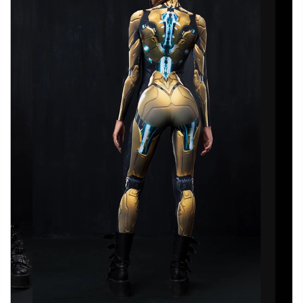 Iron Gal Costume-Badinka - Picture 7 of 7